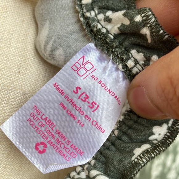 Floral🌷Green🌿Spring Top - Picture 11 of 13